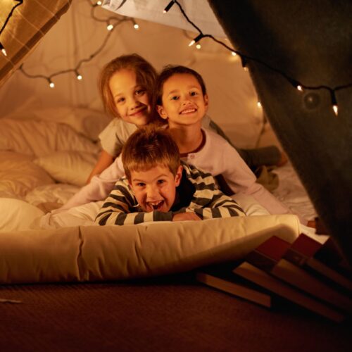 kids in blanket fort