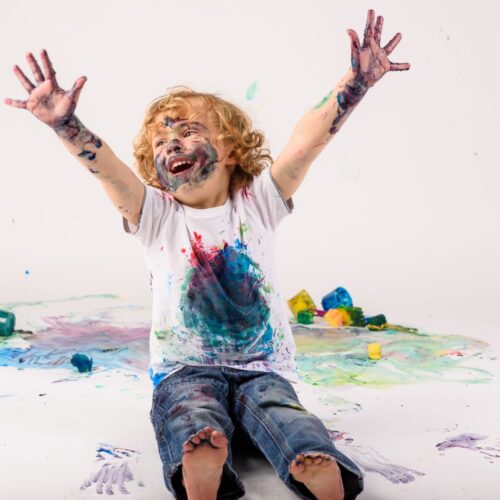 messy preschooler boy